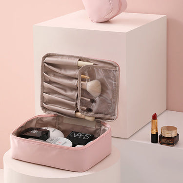 Charlotte | Efficient and spacious makeup organizer