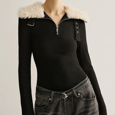 Fuzzy Collar Belt-Design Zipper Blouse