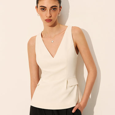 Decor Pockets V-Neck Sleeveless Top