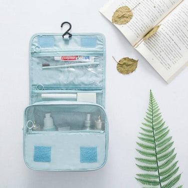 Nadia Helleblaue Travel Toilet Bag with Convenient Hook