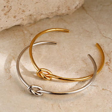 Allie | Twisted Knot Golden Bangle